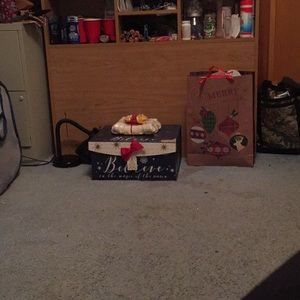 Meet your Posher, Claudia